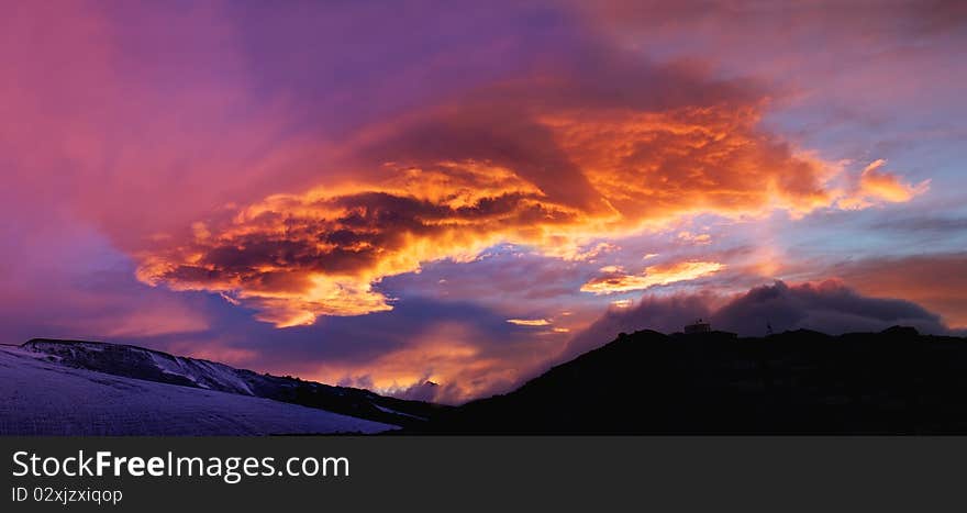 Large colour cloud on sundown. Natural composition