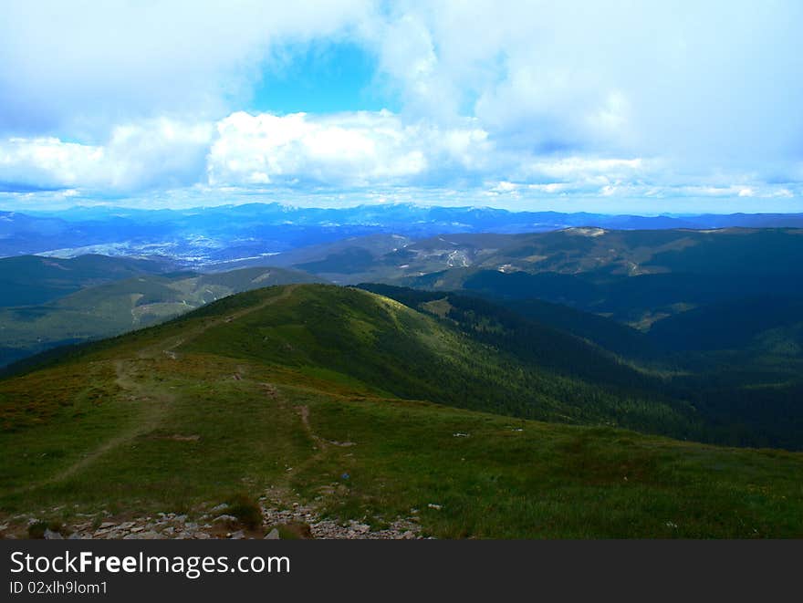 Green mountain landscape in Karpaty (Ukrain)