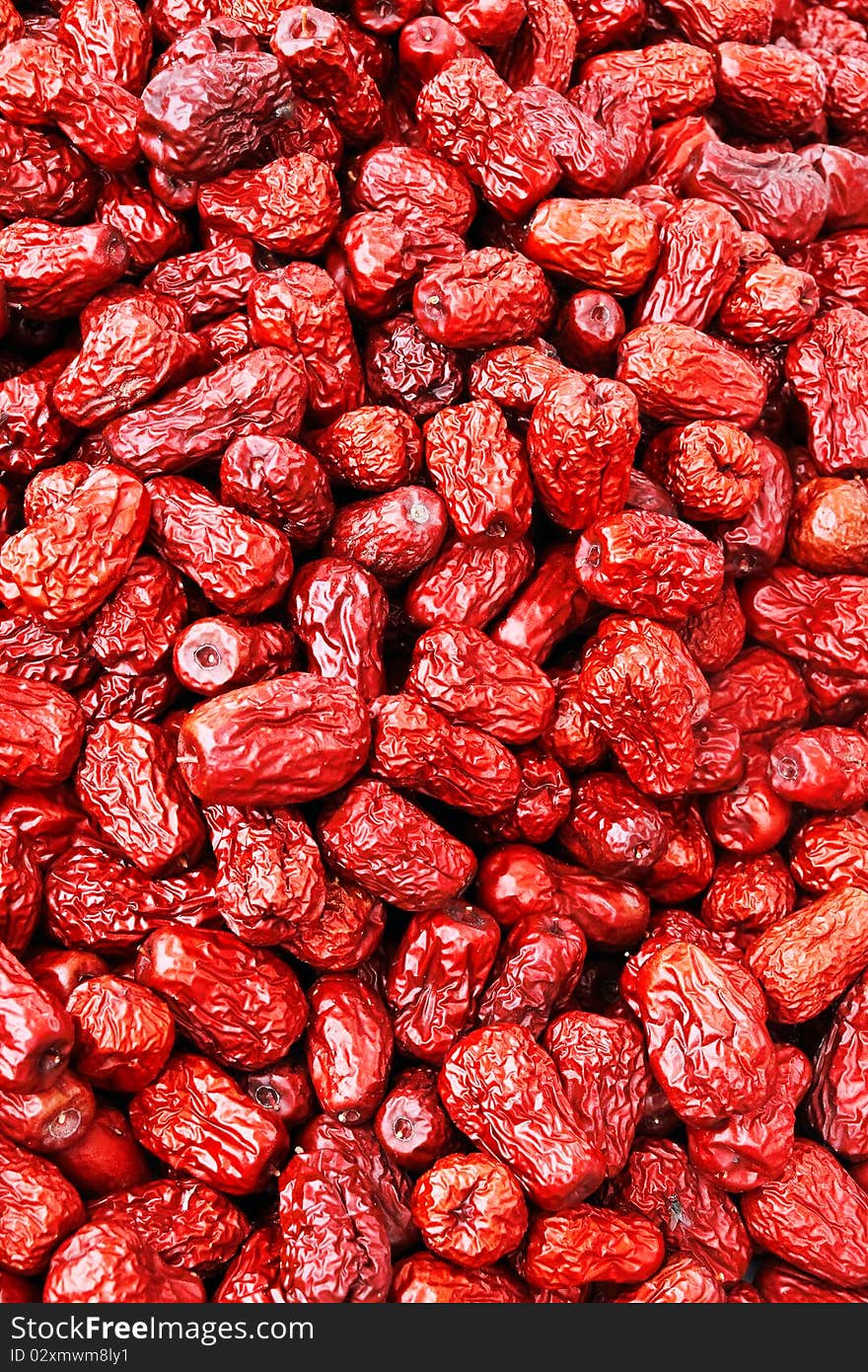 The red date is rich in nutrition and has high value for food and medical purposes. The red date is rich in nutrition and has high value for food and medical purposes