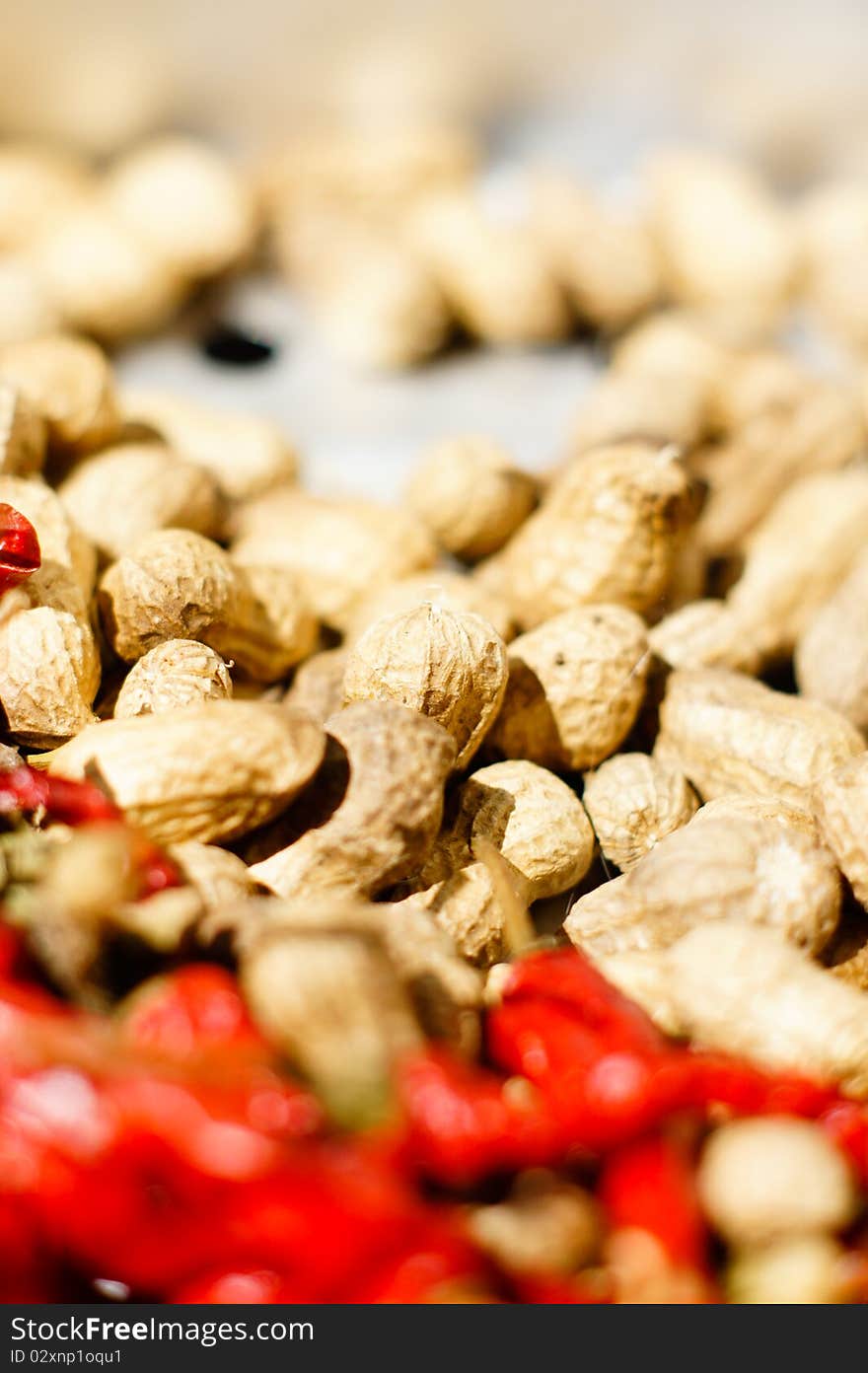 Peanuts and chili under the sunshine, Drying Grain