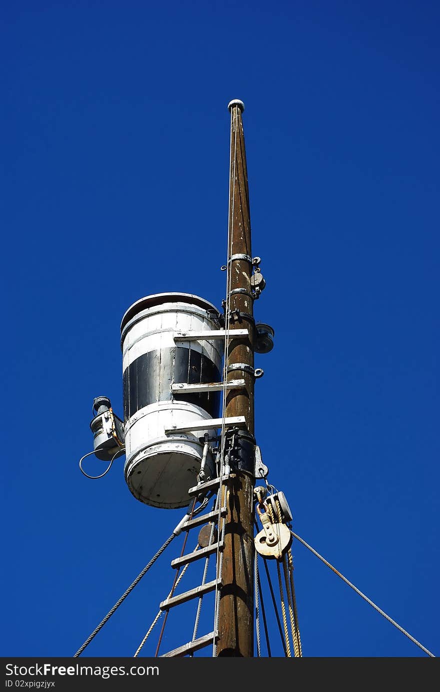 Watchman nest on the mast of old whaling ship