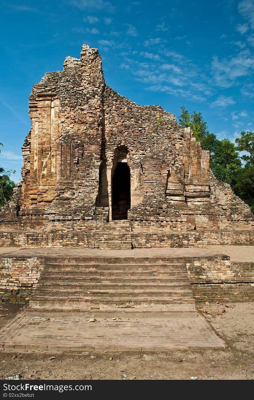 Buddha status in thai old site