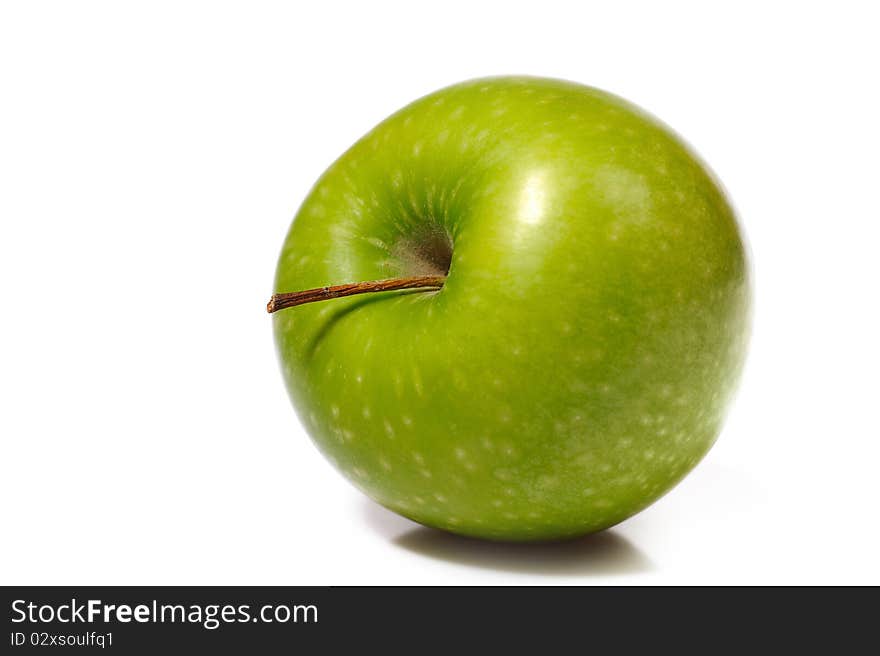 Fresh green apple. isolated on white background