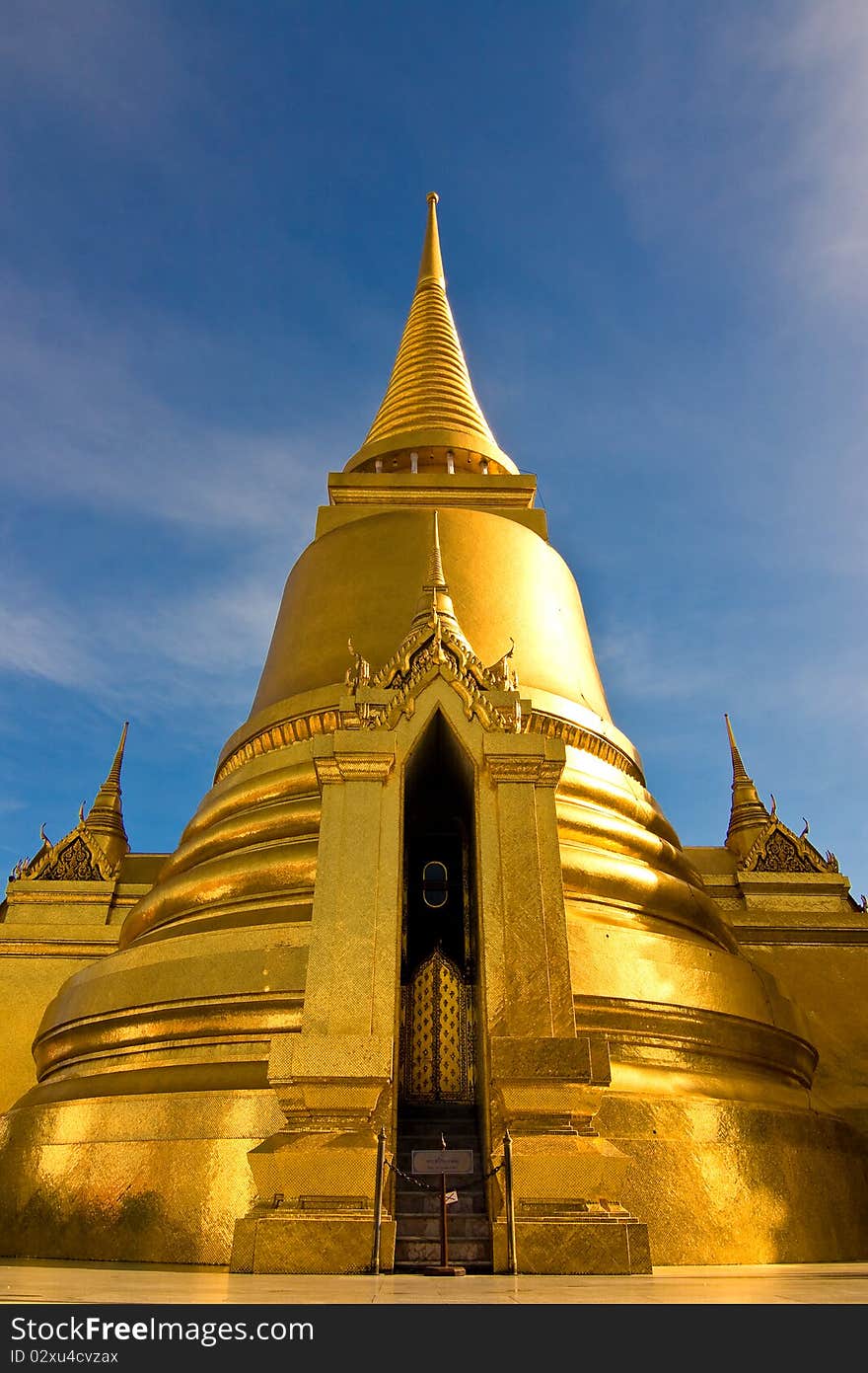 Buddhist pagoda at wat prakeaw. Buddhist pagoda at wat prakeaw