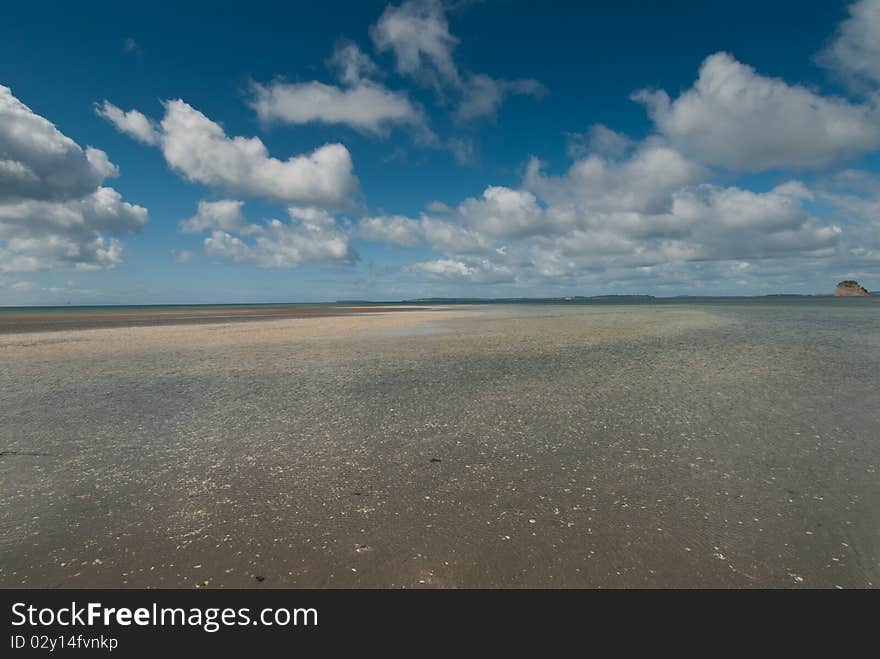 Whenderholm beach