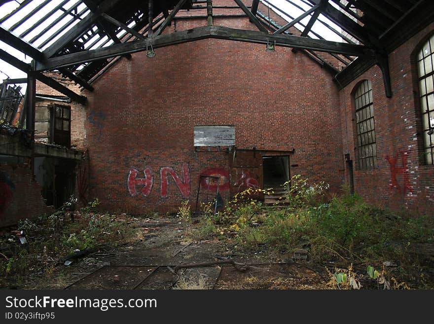 An abandoned building in the city