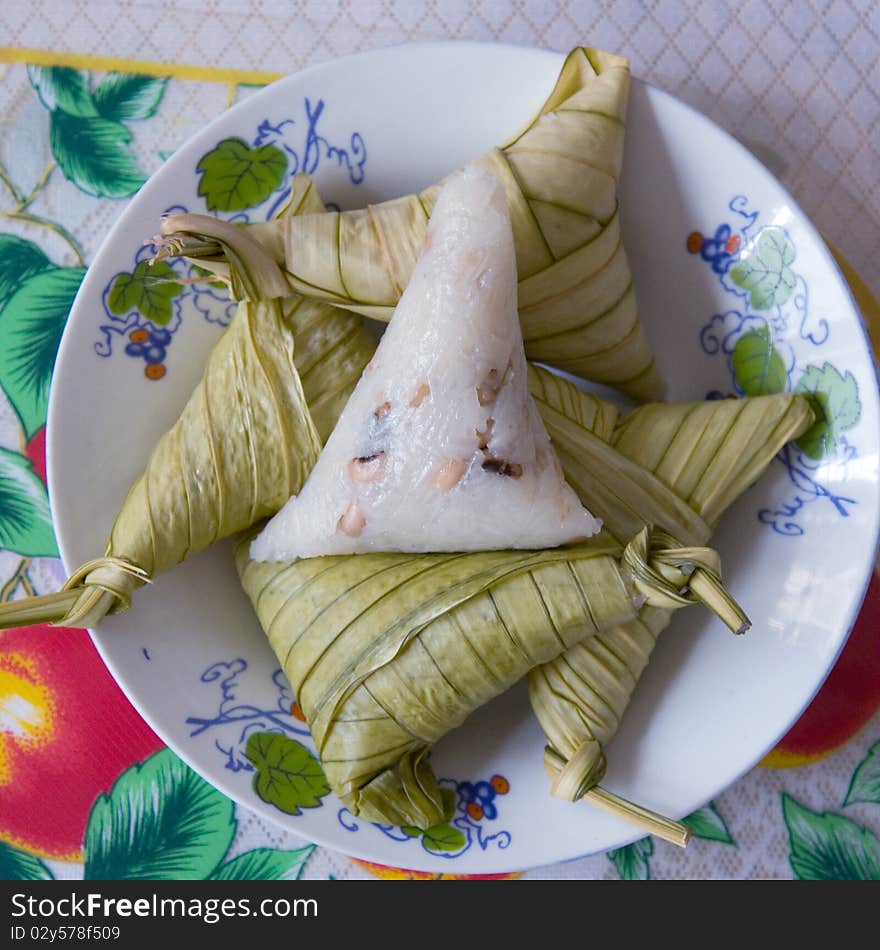 A local delicacy made from glutinous rice. A local delicacy made from glutinous rice.