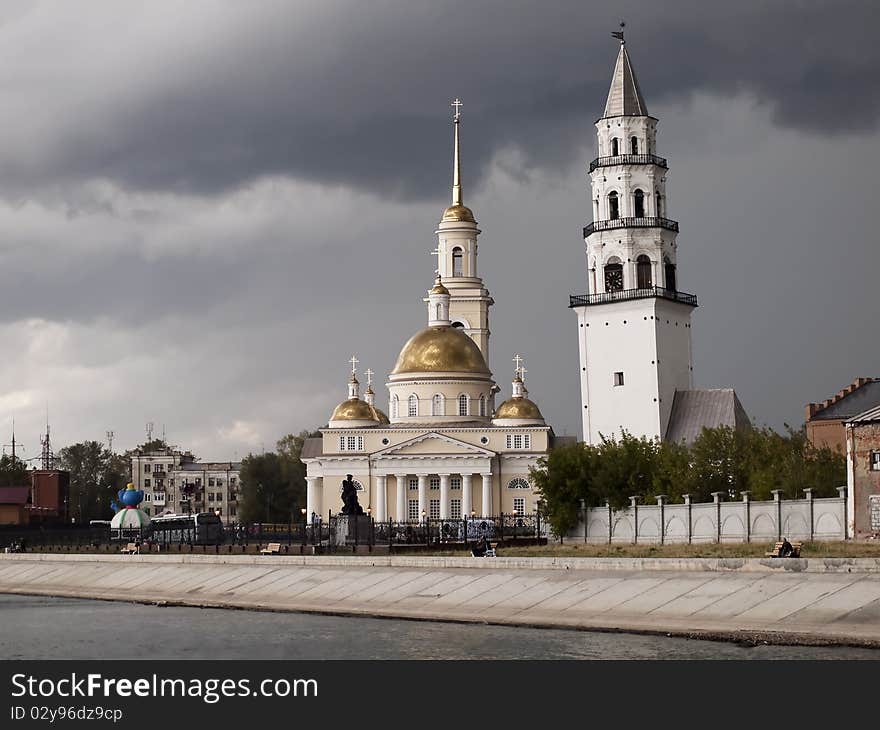 Demidov s inclined Tower