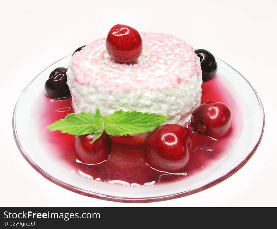 Cherry dessert with dairy pudding and jelly