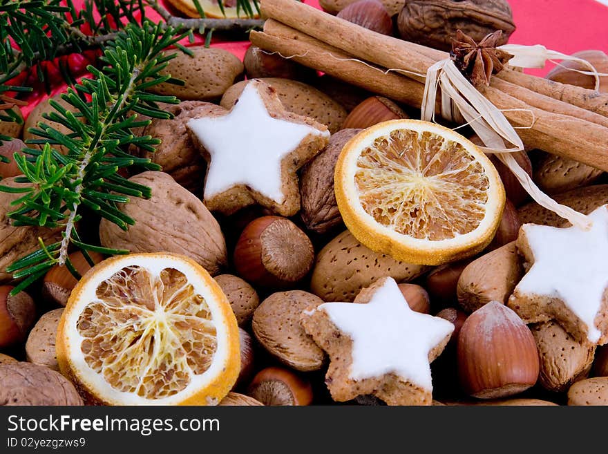 Green Sprig And Star-shaped Cinnamon Biscuit