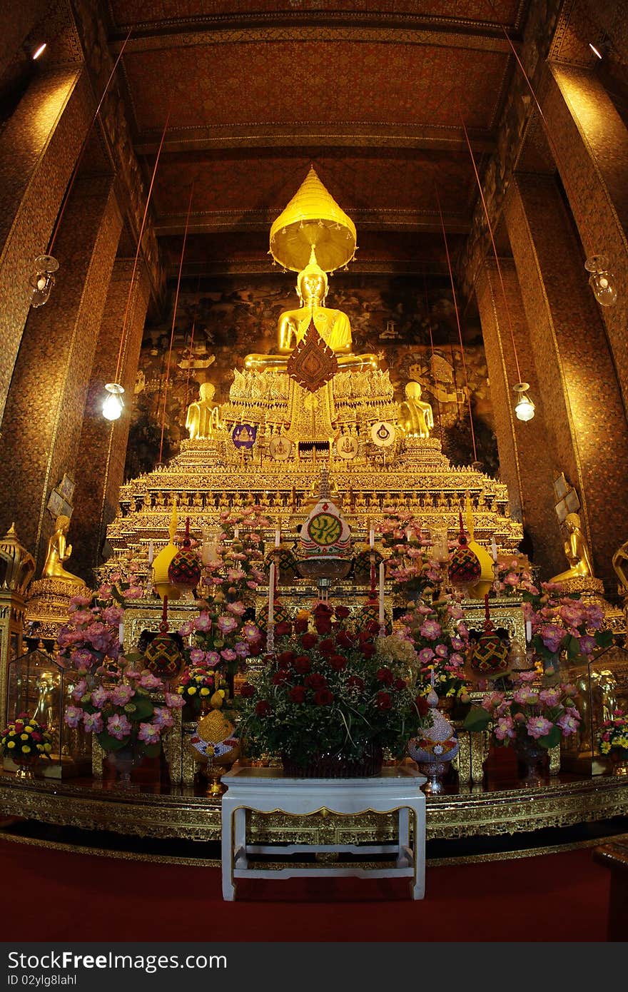 Grand buddha in the temple.