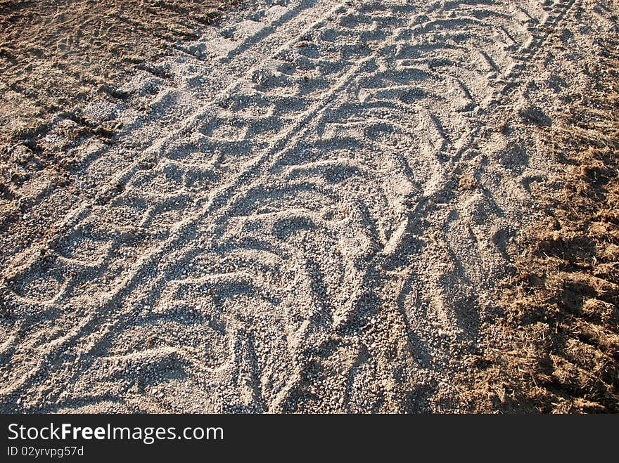 Mechanization footprints on grainy soil