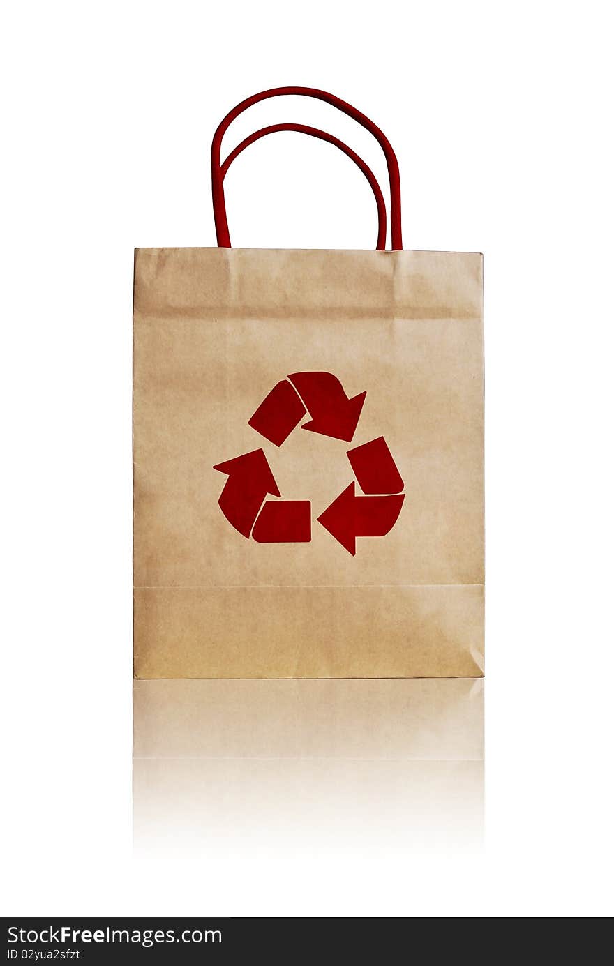 Brown shopping bag with recycle symbol