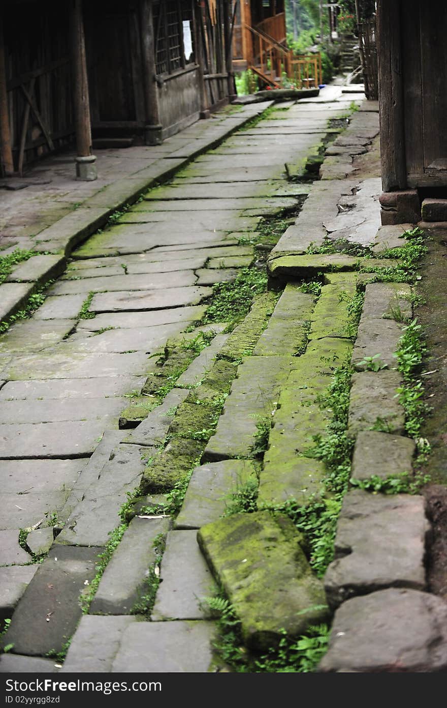 This article SLATE road in Sichuan YAan Ancient town of SHANGLI