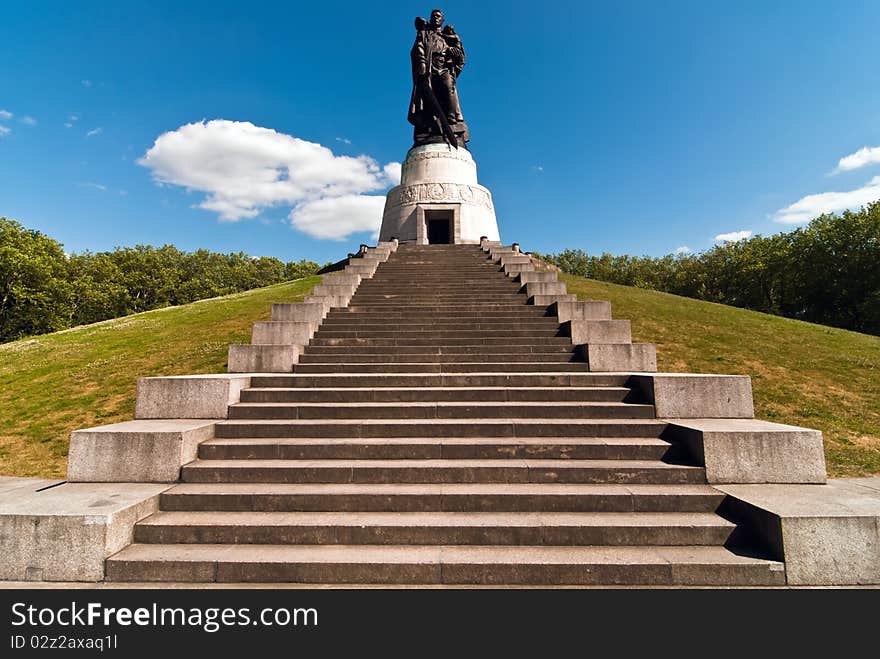 Berlin Monument Soviet Soldiers V1