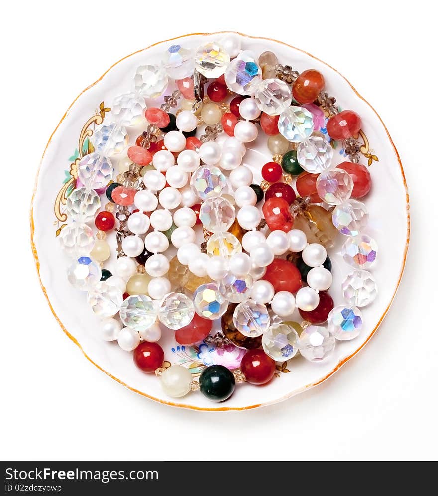 Plate with beads