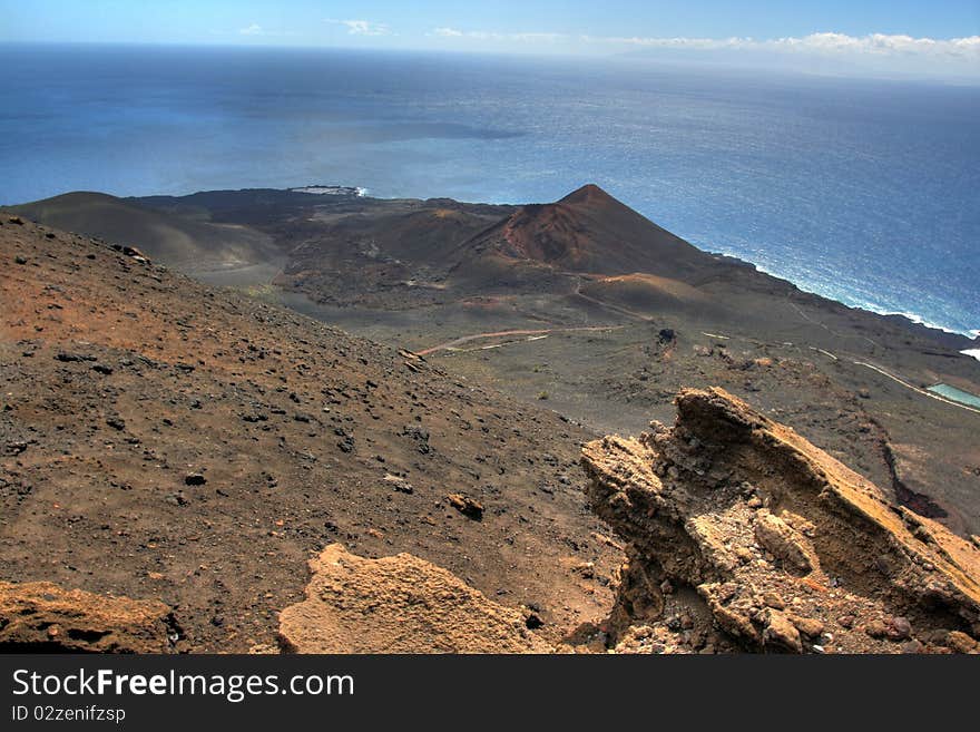 The latest eruption of this volcano, Teneguia, was in 1971. The latest eruption of this volcano, Teneguia, was in 1971.