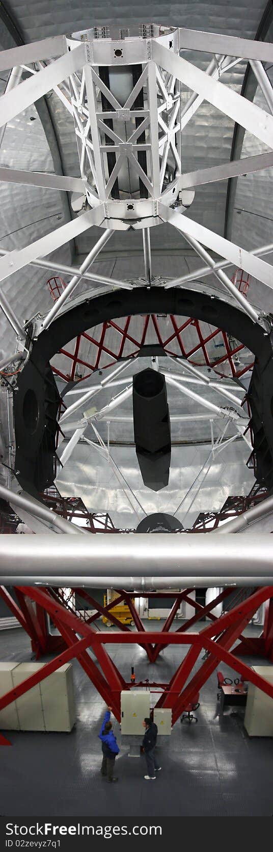 The largest optical telescope in the world, with a mirror of 10.4 m, found in the Canary Islands, La Palma. The largest optical telescope in the world, with a mirror of 10.4 m, found in the Canary Islands, La Palma