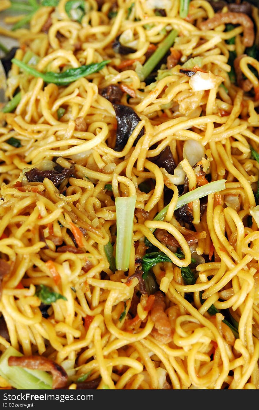 Hokkien noodles are round egg noodles that are usually of medium thickness. Often packaged and sold in refrigerated packages in ethnic food shops and health food stores, Hokkien noodles are favorite options for inclusion in stir fried dishes as well as in several varieties of soups and entrees seasoned with mixtures of meats, fish, and vegetables.