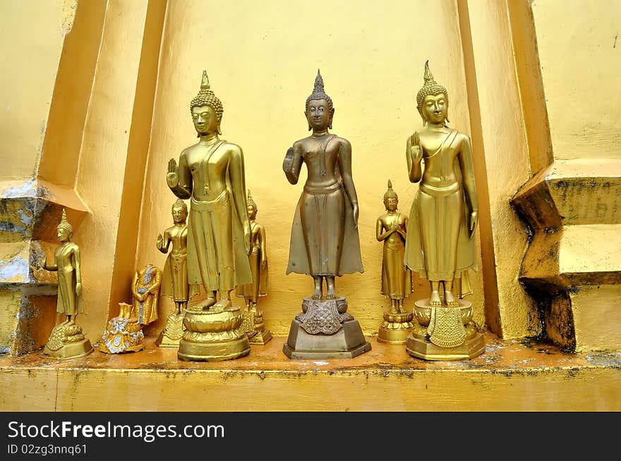 Image of Buddha with golden background