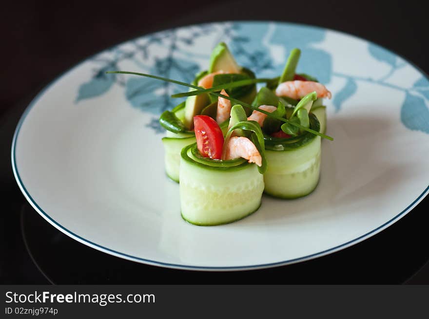 Delicious low-fat food. Cucumber and prawn rolls