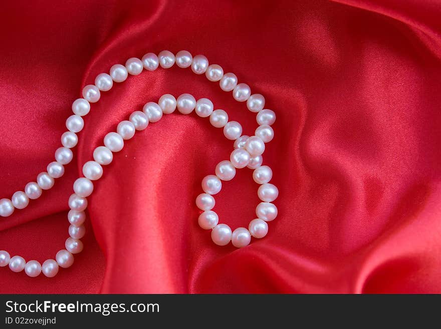 Pearl s necklace