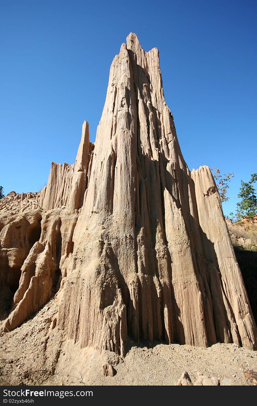 The pillar of the soil is called Sao Din Na Noi. Located in Sri Nan national park, northern of Thailand.