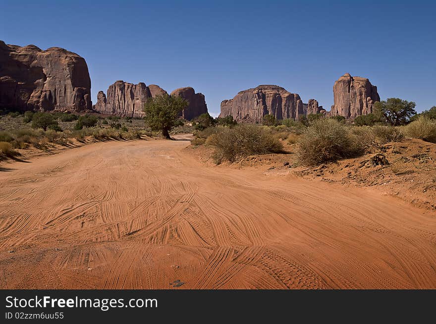 2010 Monument Valley Dusty Road