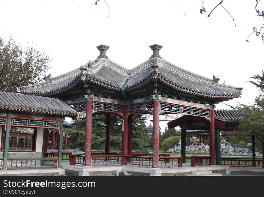 Fangsheng pavilion