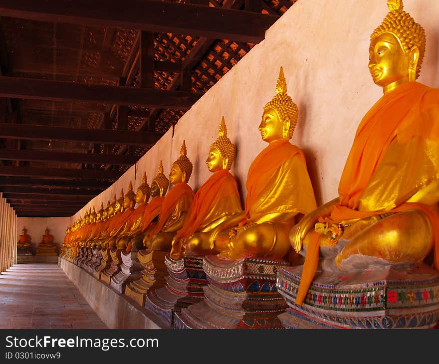 Gallery of Buddha Image at Wat Putthai sawan Thailand