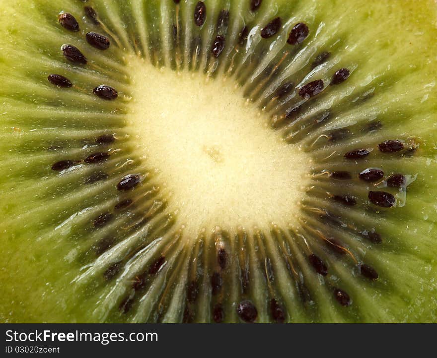 Juicy kiwi close