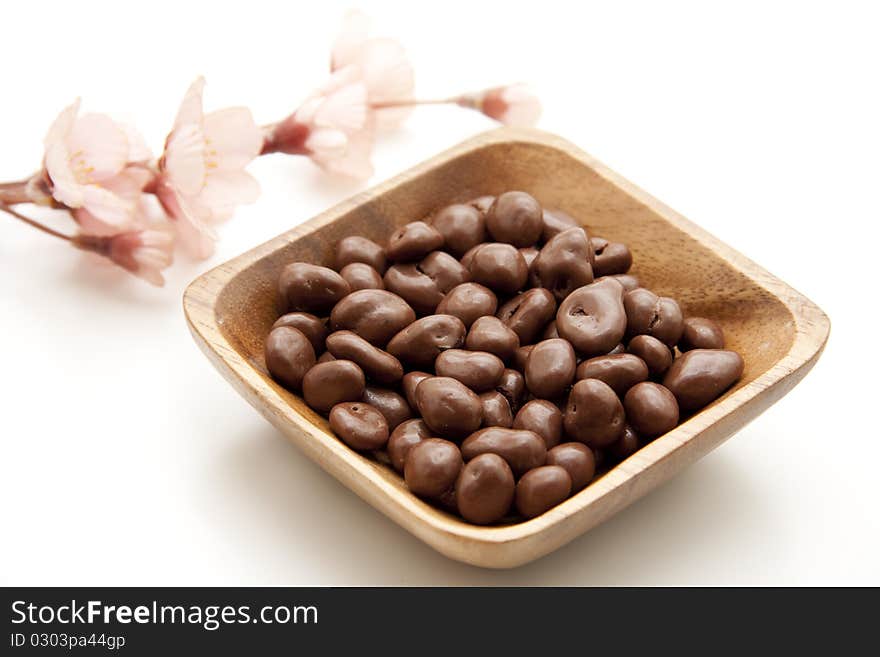 Raisins chocolate with flower