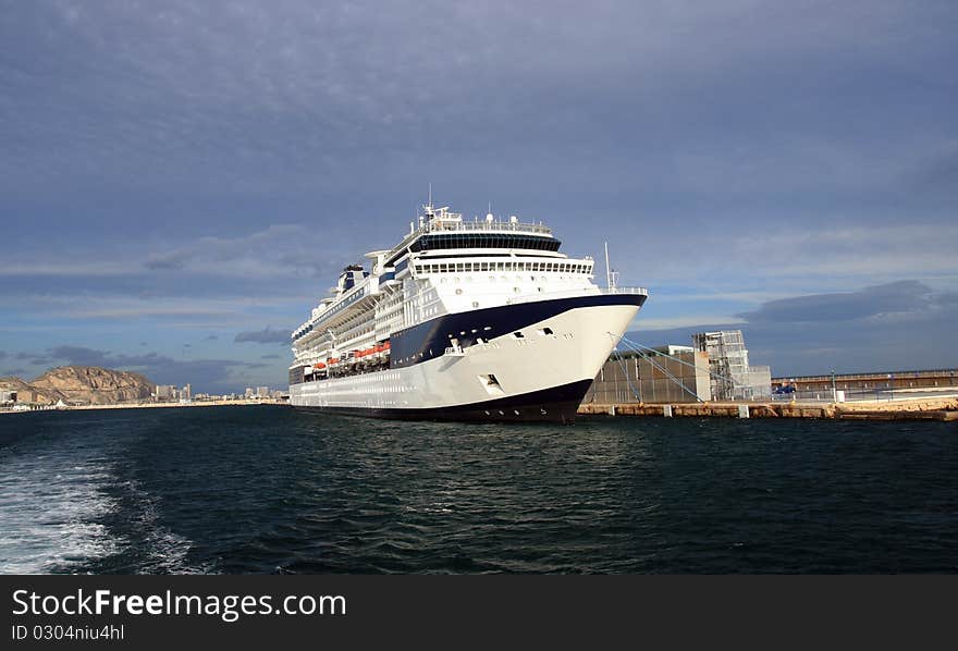 Big cruise tied up in a pier of Alicante