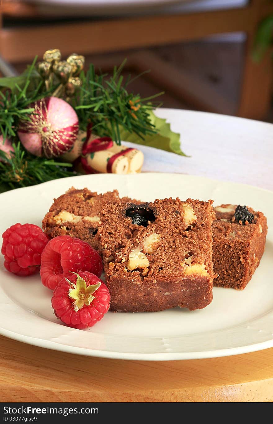 Christmas Gingerbread Cake