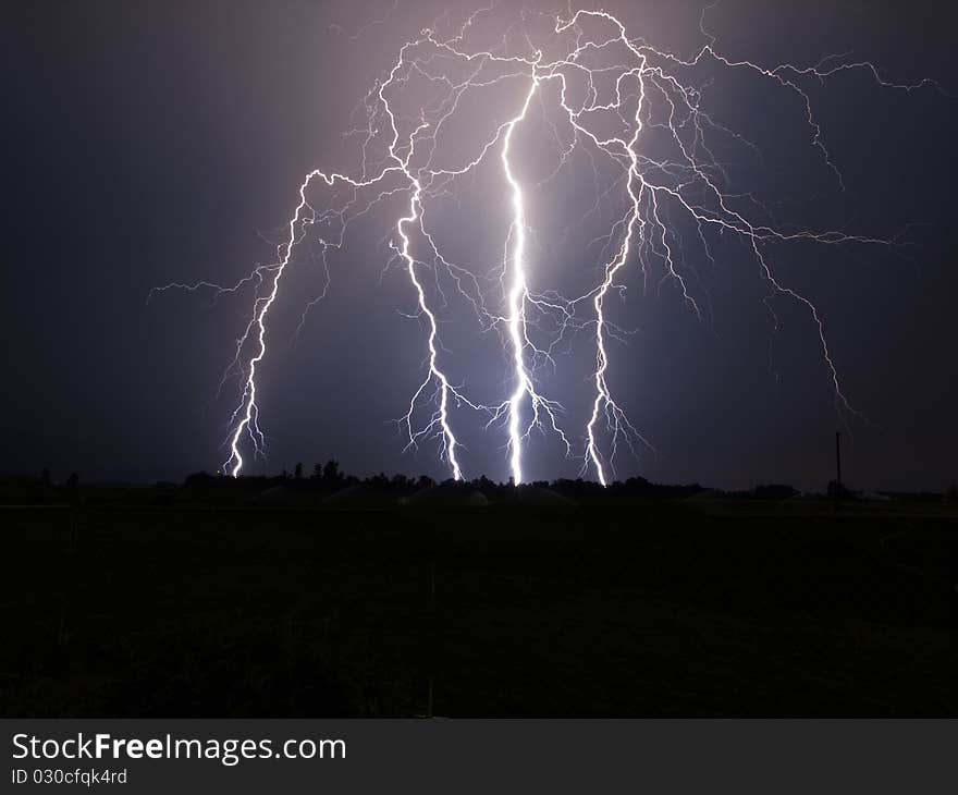 A thunderstorm near Harrisburg, Oregon