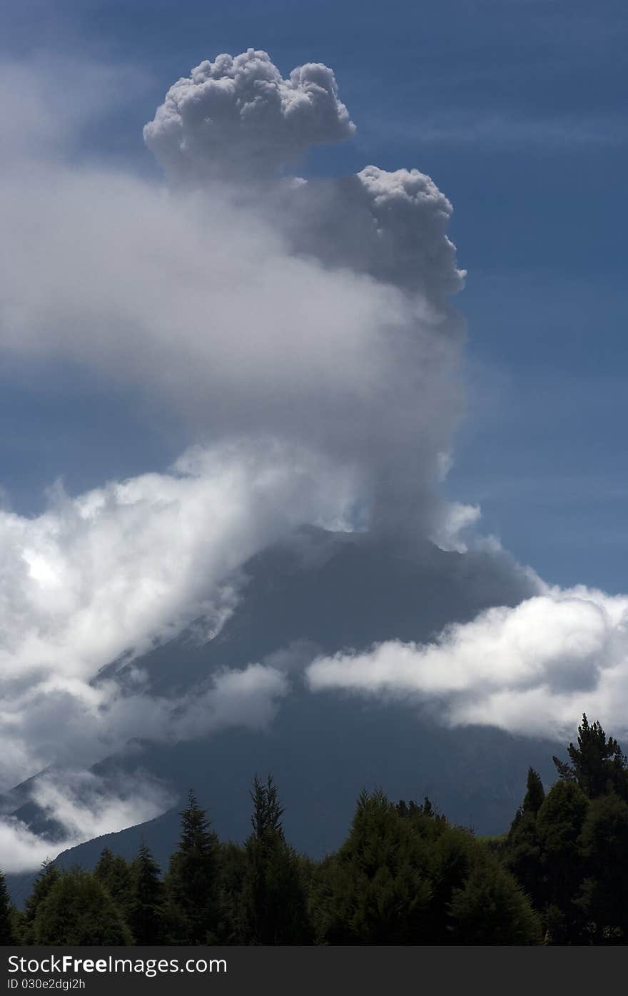 The eruption of the tunguaruha. The eruption of the tunguaruha