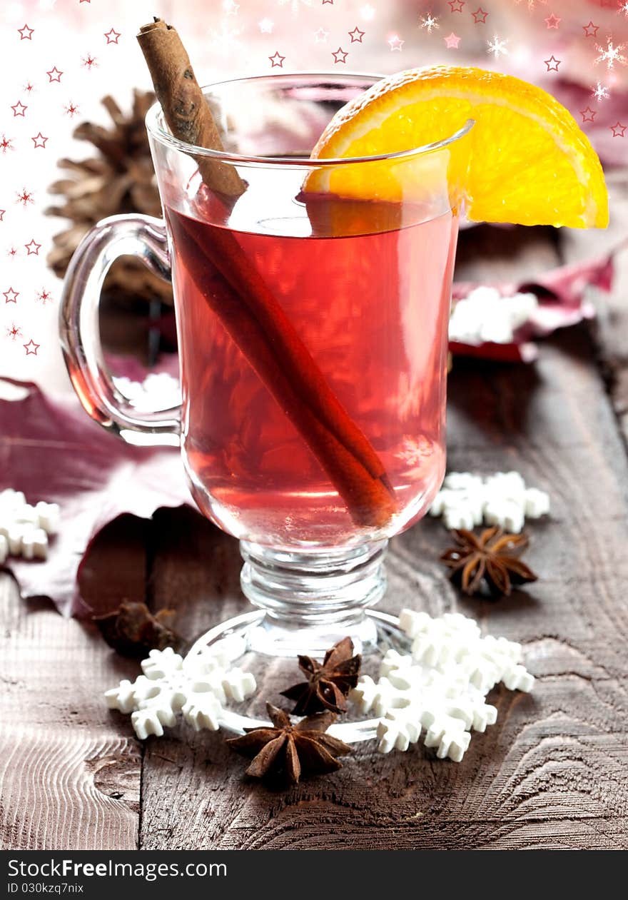 Fresh mulled wine with cinnamon