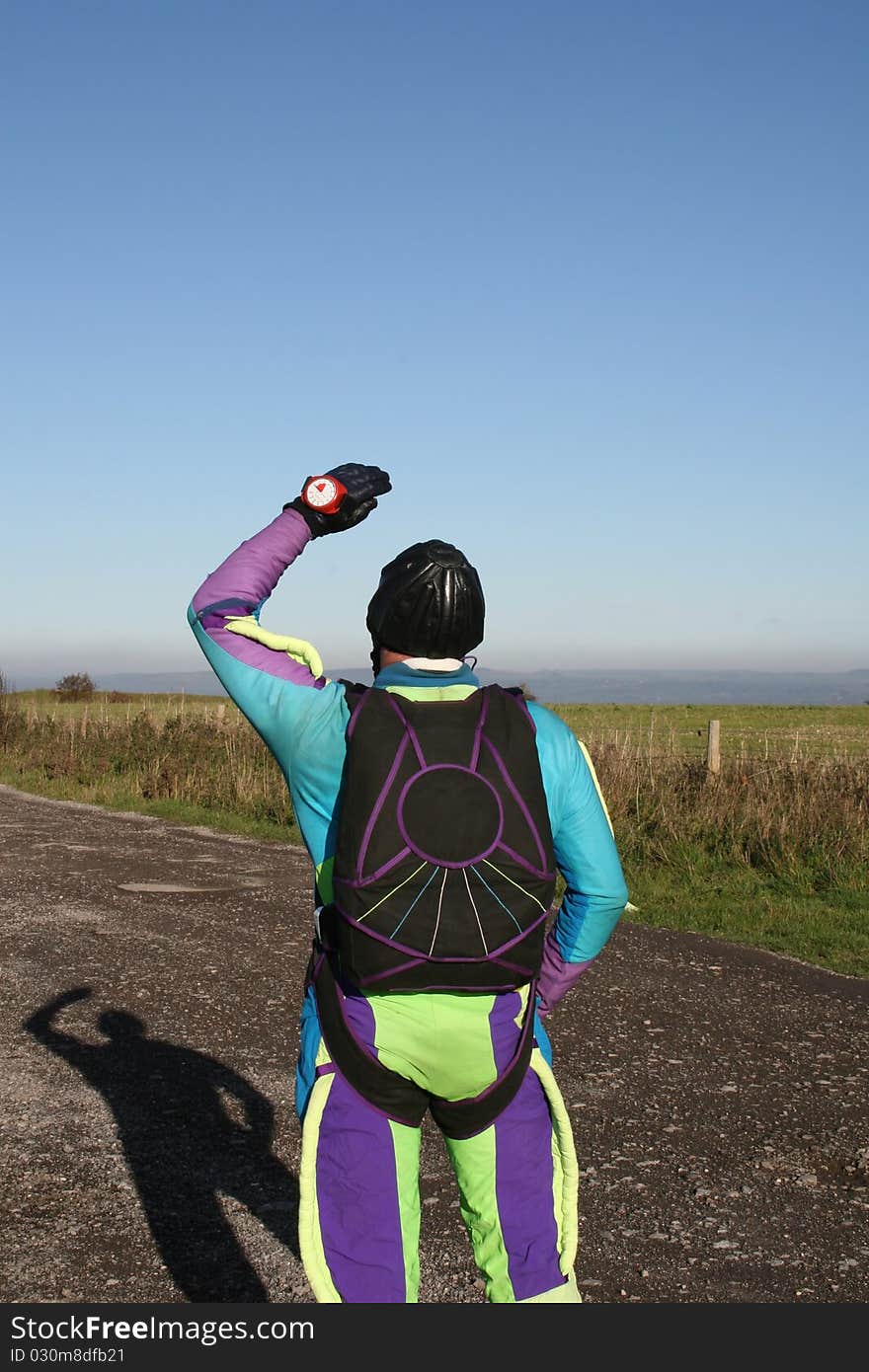 Skydiver Looking For The Aircraft