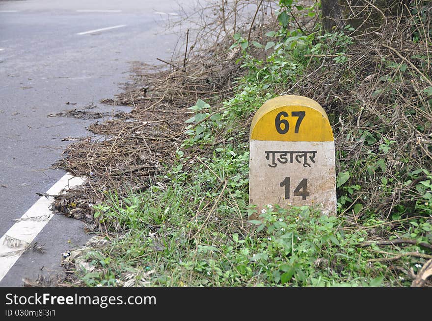 Gudalur milestone on NH 67