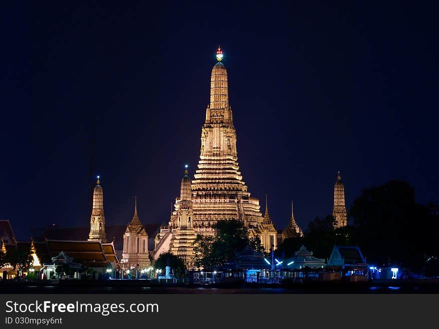 Temple of Dawn (Wat Arun) at Night, Bangkok, Thailand