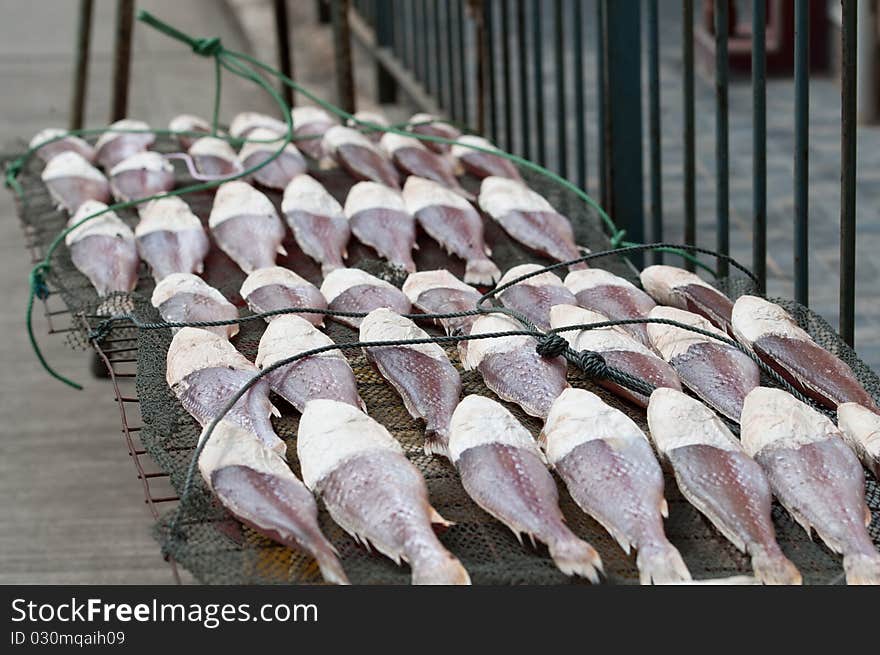 Dried fishes pattern