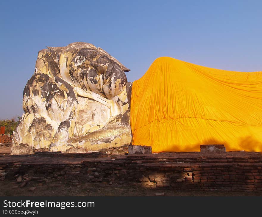 Reclining Buddha Image  Wat Lokkaya