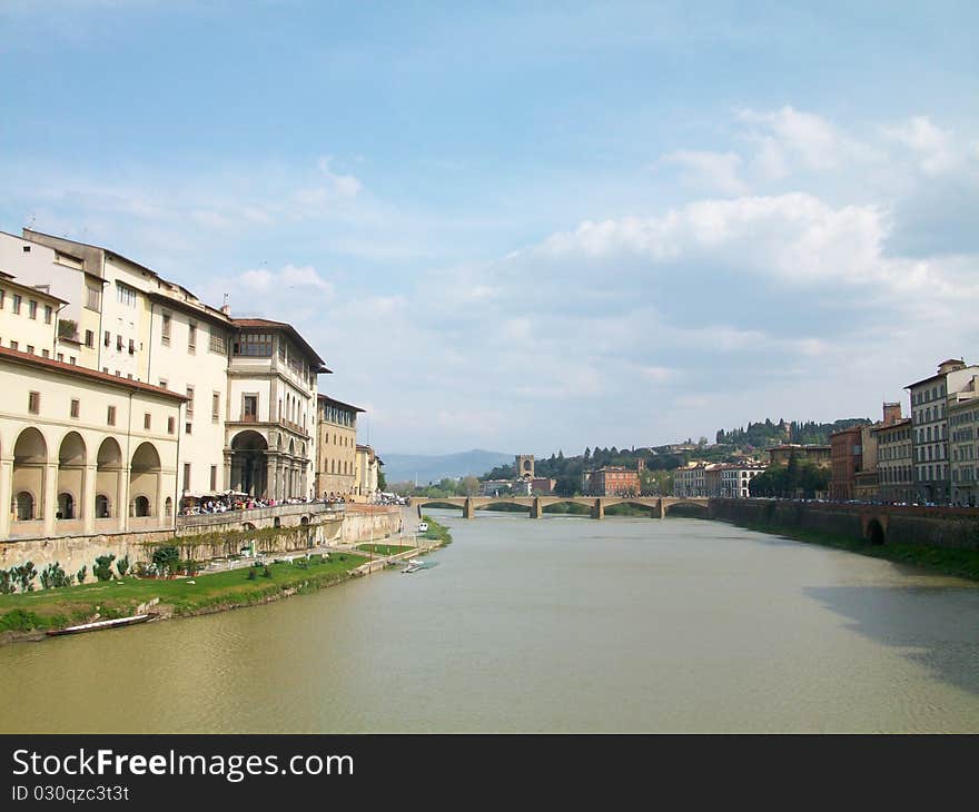 Arno's view (lungarno) of Firenze (Florence)