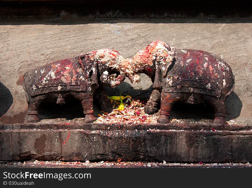 Two Elephant Idol Craved Statue