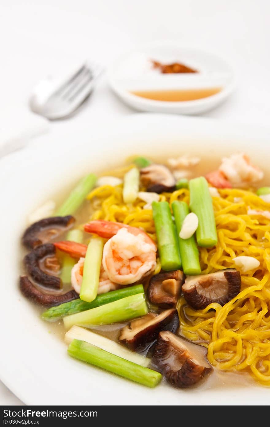 Chinese Style Fry Noodle With Vegetables