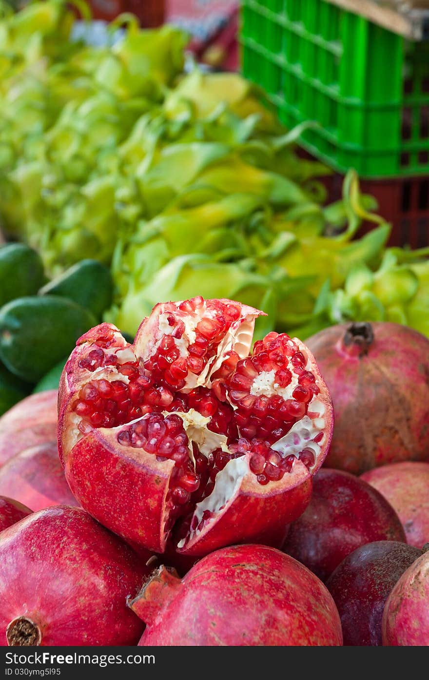 The pomegranate on Israeli vegetable market