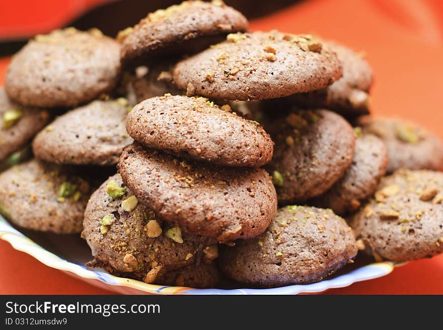 Almond and chocolate cookies