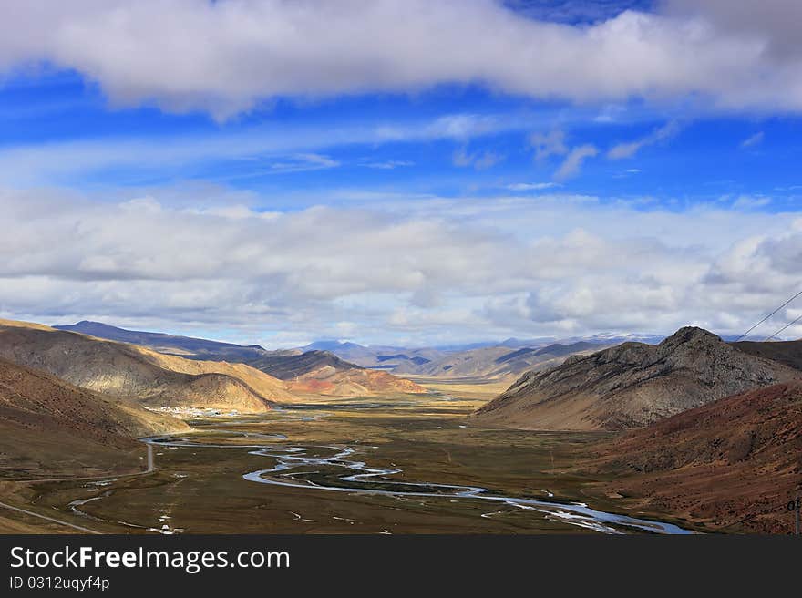 The beautiful scenery of plateau grassland