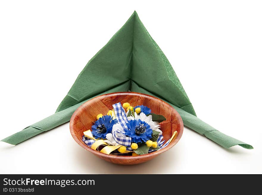 Flower jewelry in the bowl