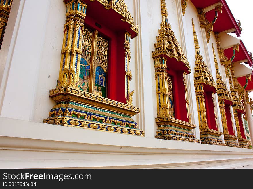 Windows on Buddist monastery1